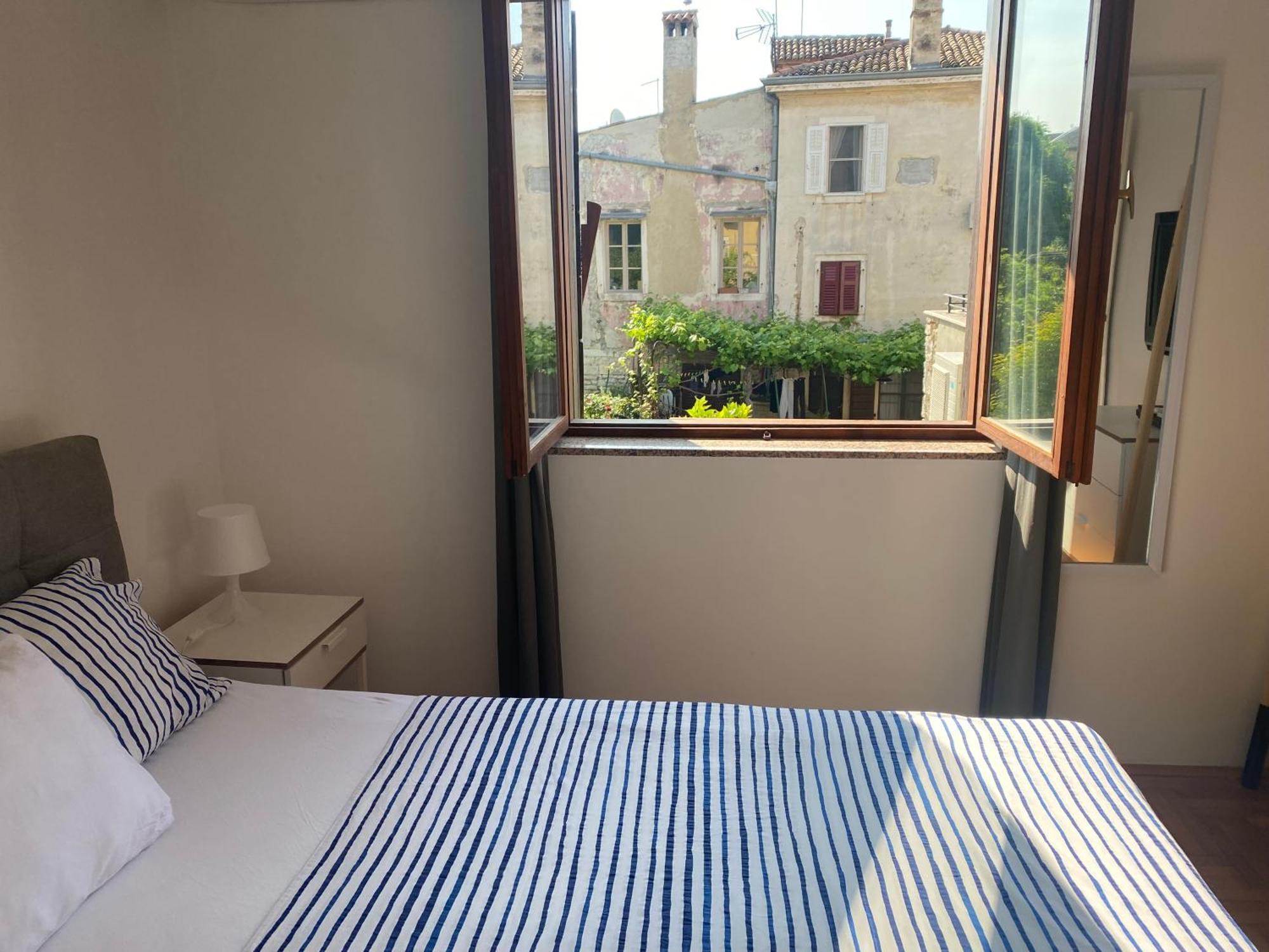 Guest House Marta Rovinj Exteriör bild